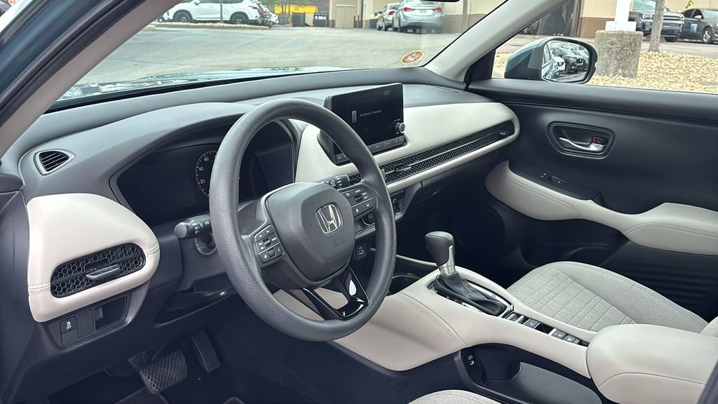 Certified 2025 Honda HR-V LX image 23