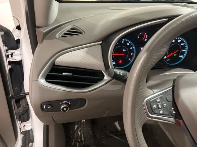 Used 2023 Chevrolet Malibu LT image 14