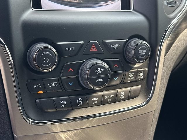 Used 2019 Jeep Grand Cherokee Laredo AWD/4WD image 21