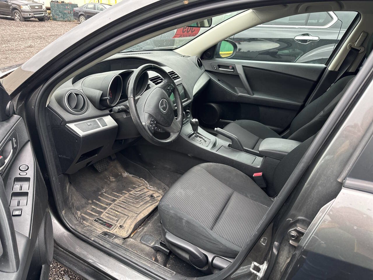 Used 2012 MAZDA MAZDA3 i Touring FWD image 3