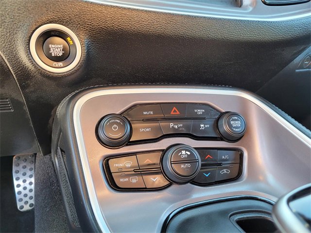 Used 2022 Dodge Challenger R/T image 18