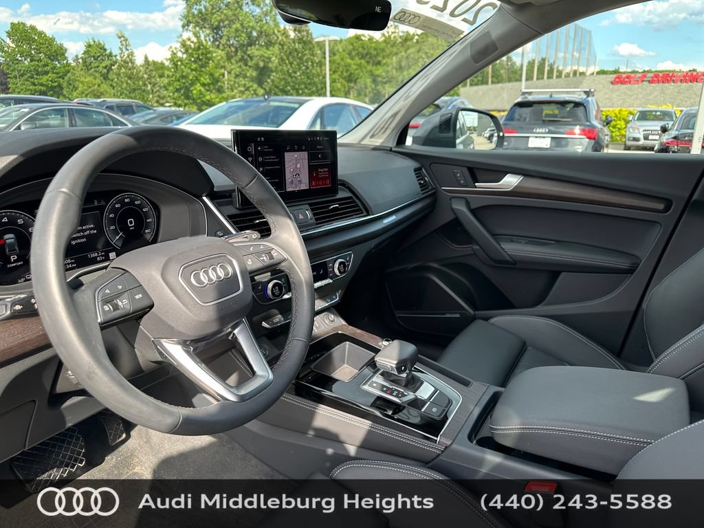 Certified 2025 Audi Q5 e Premium Plus w/ Premium Plus Package AWD/4WD image 14