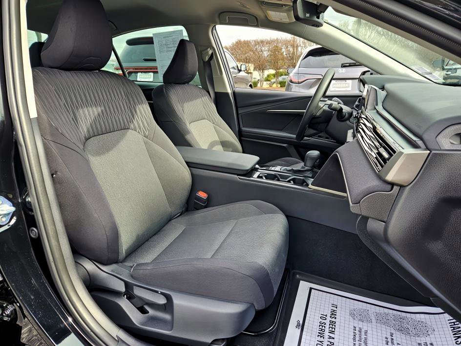 Used 2025 Toyota Camry LE image 17