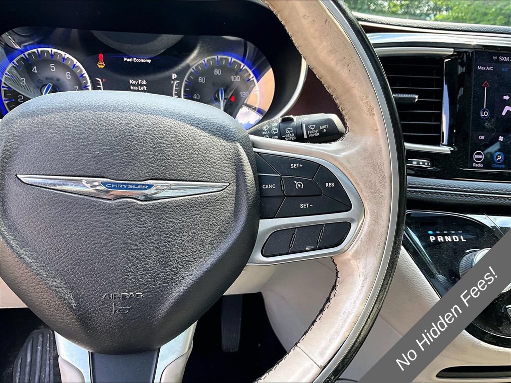 Used 2019 Chrysler Pacifica Limited FWD image 17