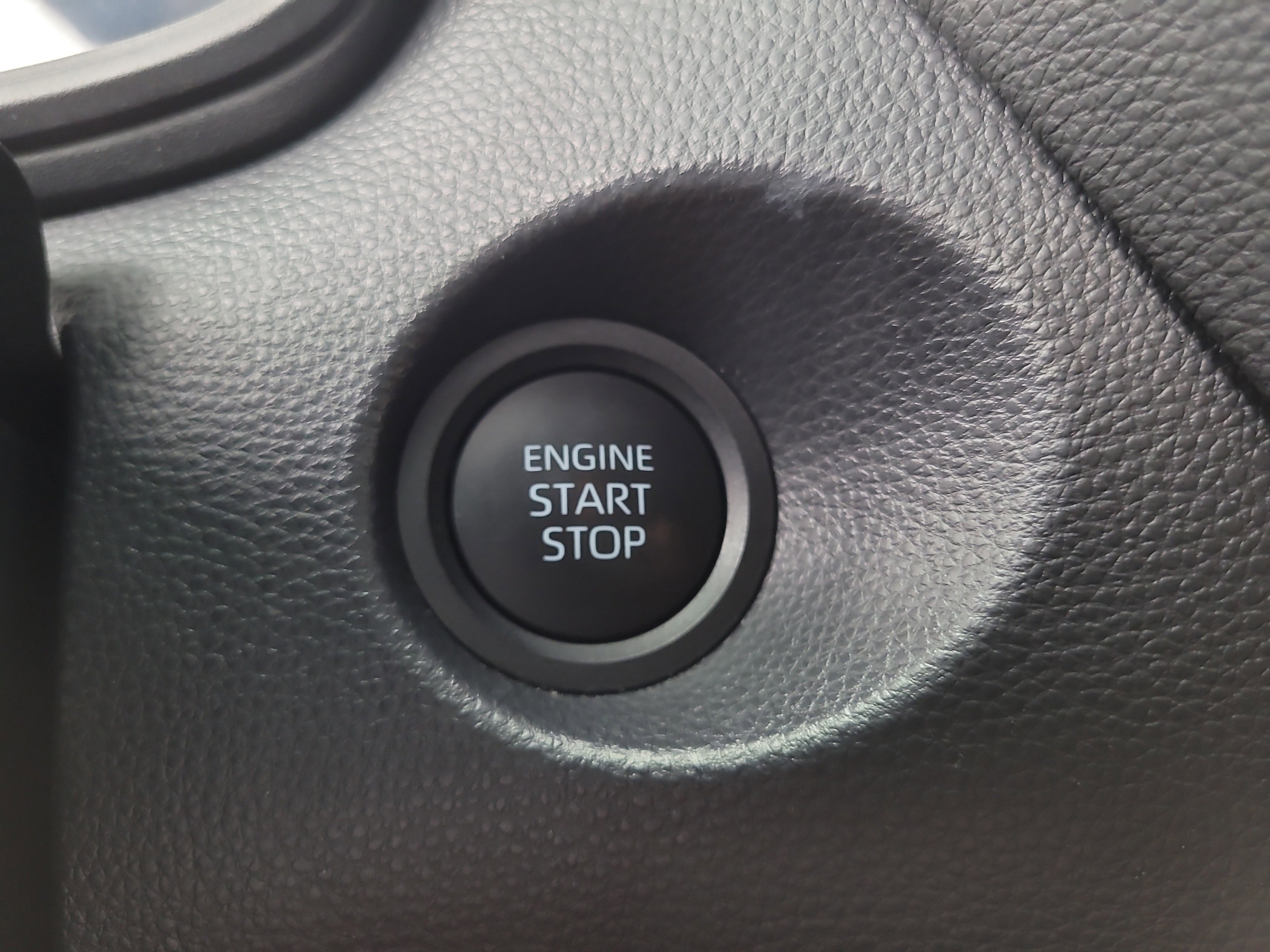 Certified 2024 Toyota Corolla Cross LE image 26