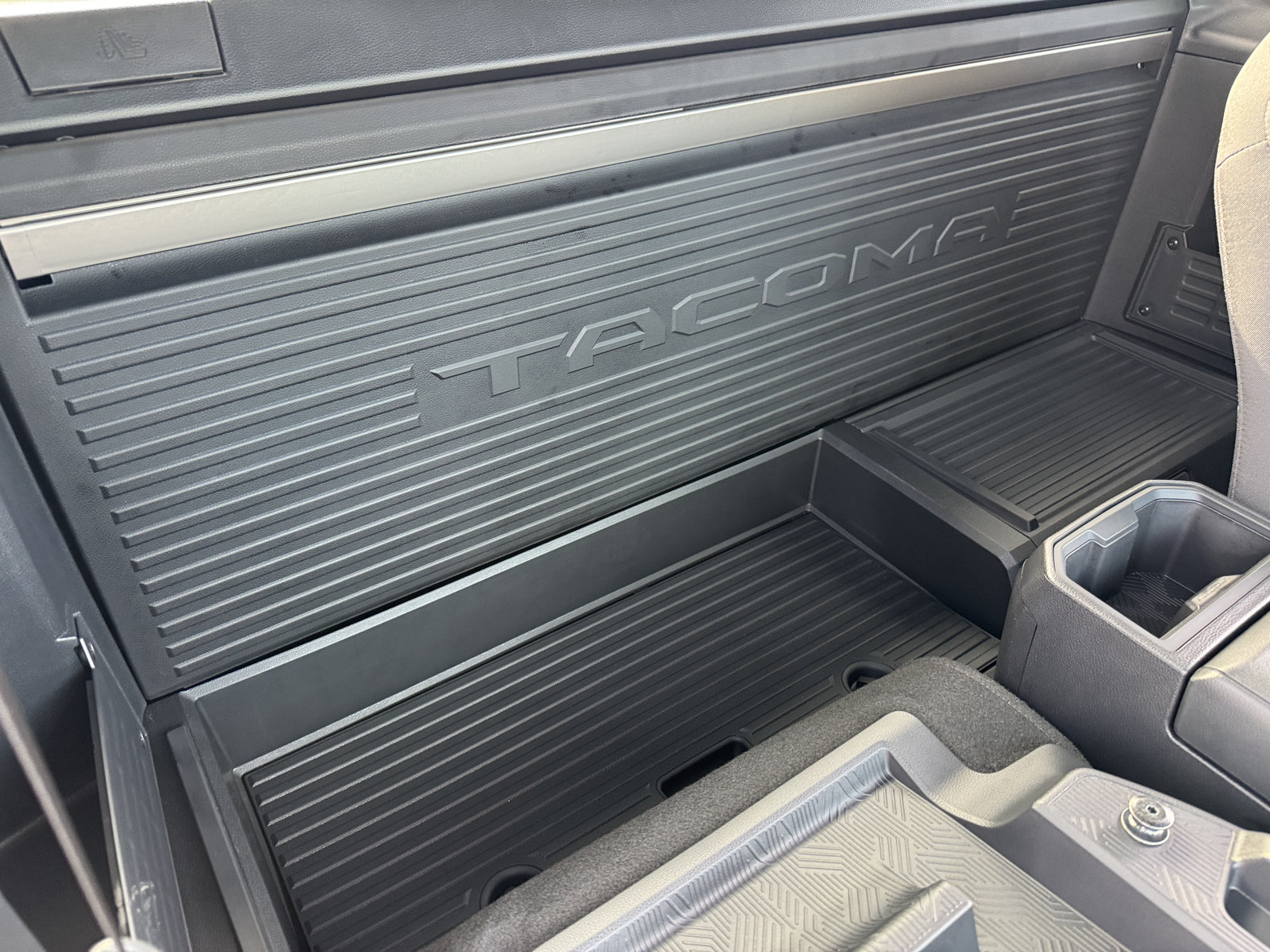 New 2026 Toyota Tacoma SR RWD image 4