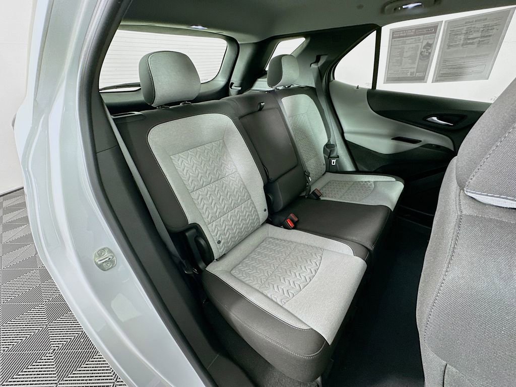 Used 2023 Chevrolet Equinox LS w/ Sport Edition image 34