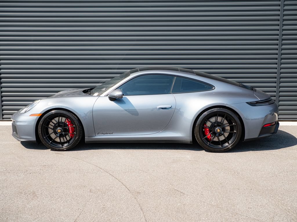Certified 2026 Porsche 911 Carrera GTS RWD image 2