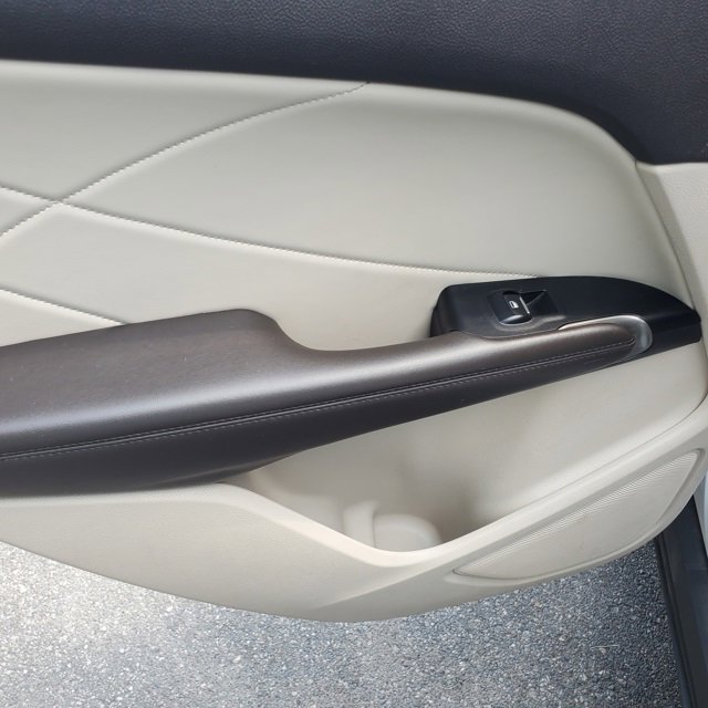 Used 2017 Lincoln MKC Select w/ Select Plus Package image 35