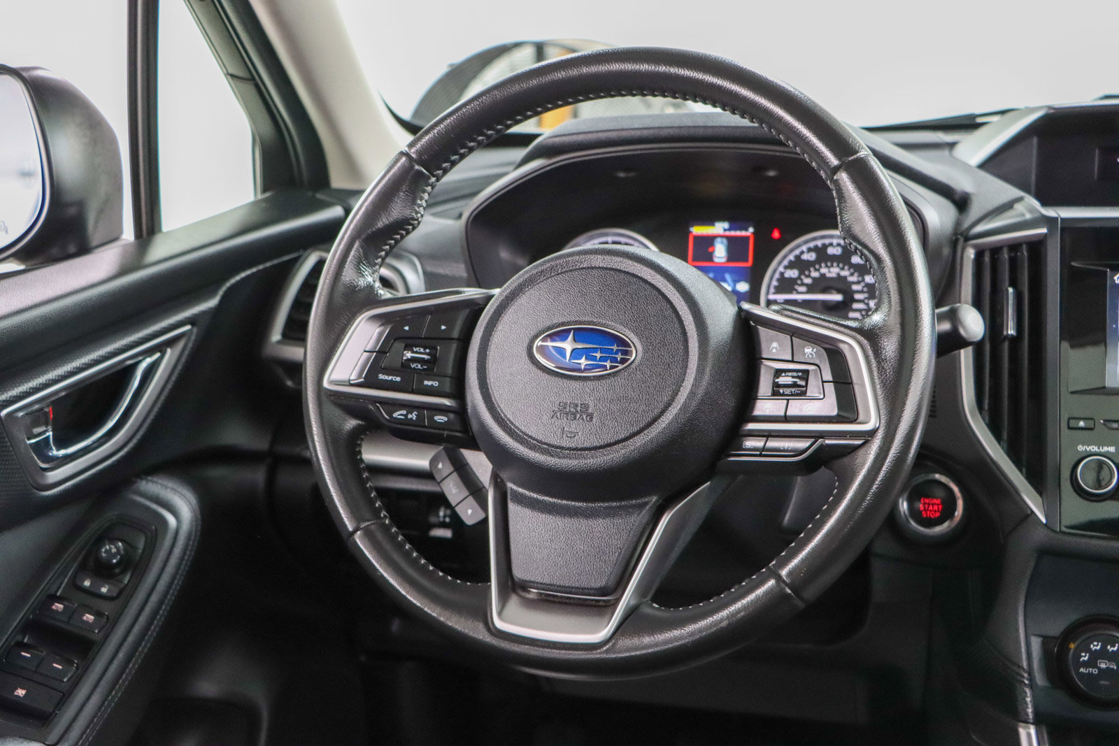 Used 2023 Subaru Forester Premium AWD/4WD image 12