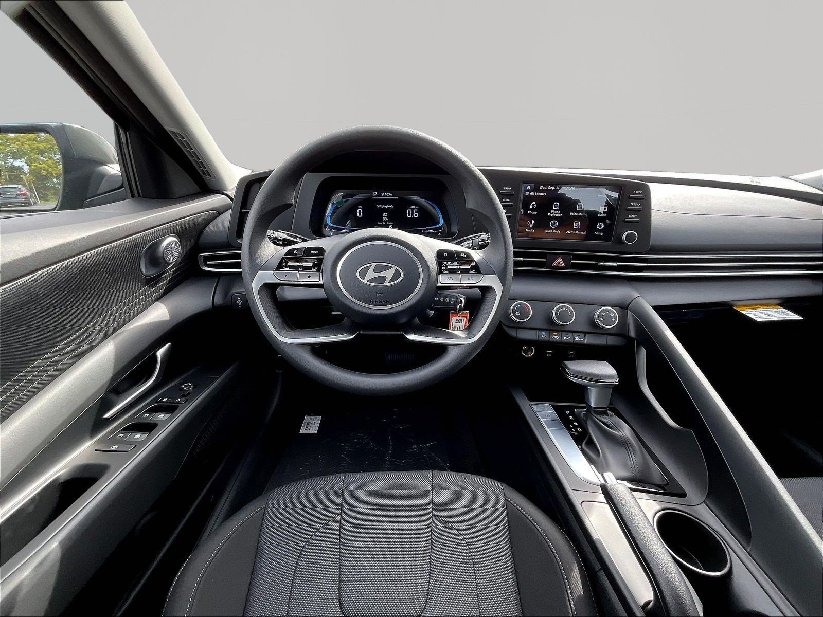 New 2026 Hyundai Elantra SE FWD image 9