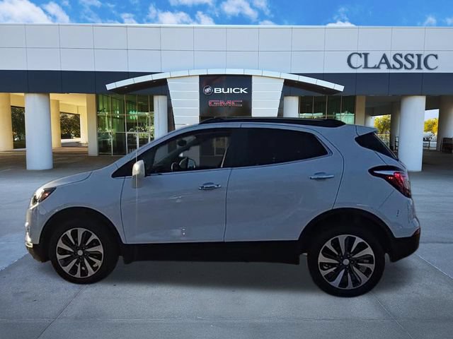 Used 2022 Buick Encore Preferred w/ Safety Package FWD image 5