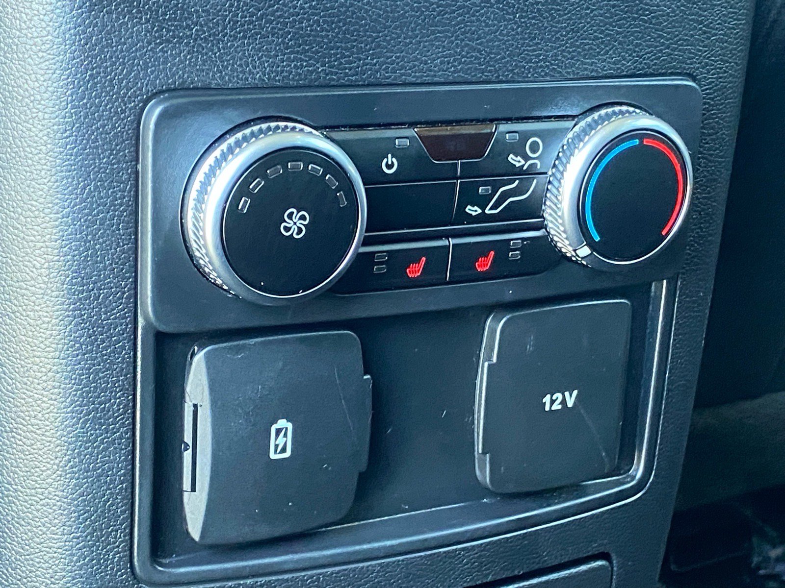 Certified 2023 Ford Explorer Limited AWD/4WD image 25