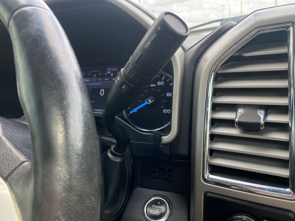 Used 2017 Ford F250 Lariat w/ Lariat Ultimate Package image 16