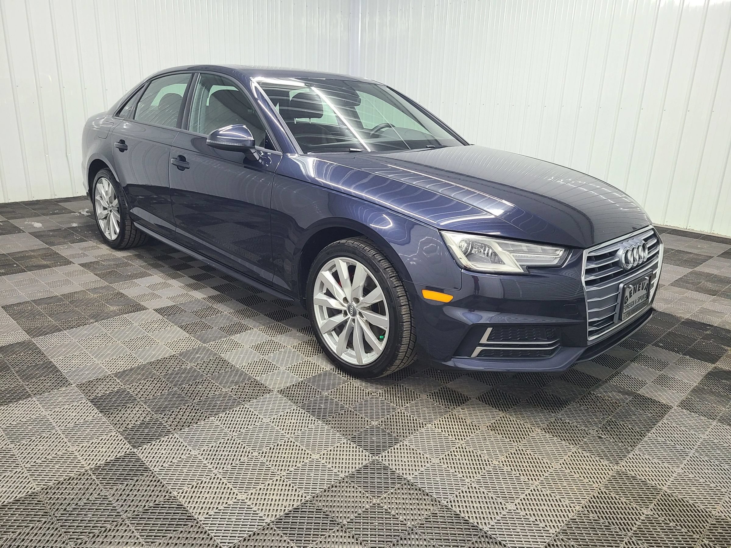 Used 2018 Audi A4 2.0T Ultra Premium w/ Convenience Package FWD image 4