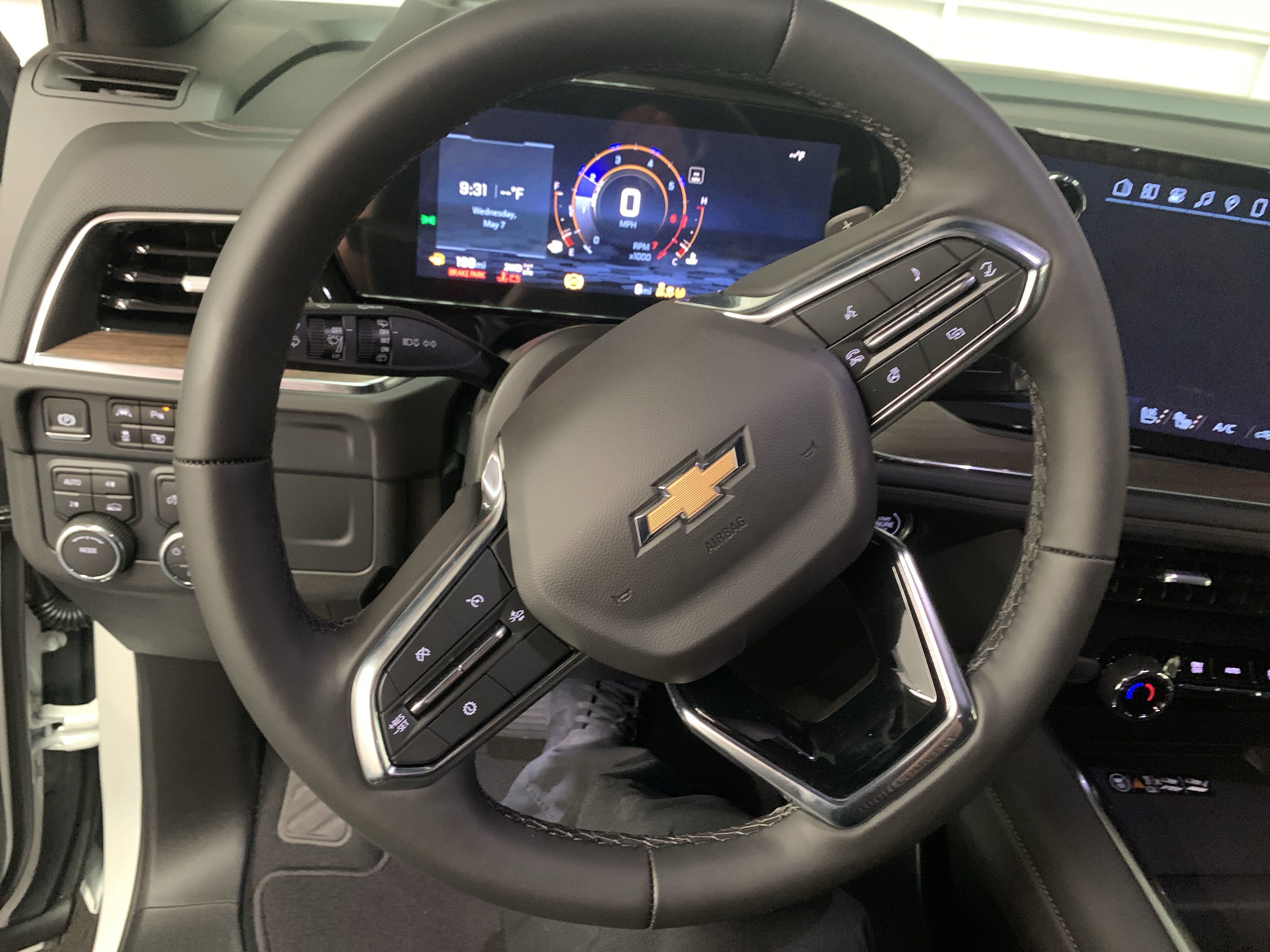 New 2025 Chevrolet Suburban High Country image 15