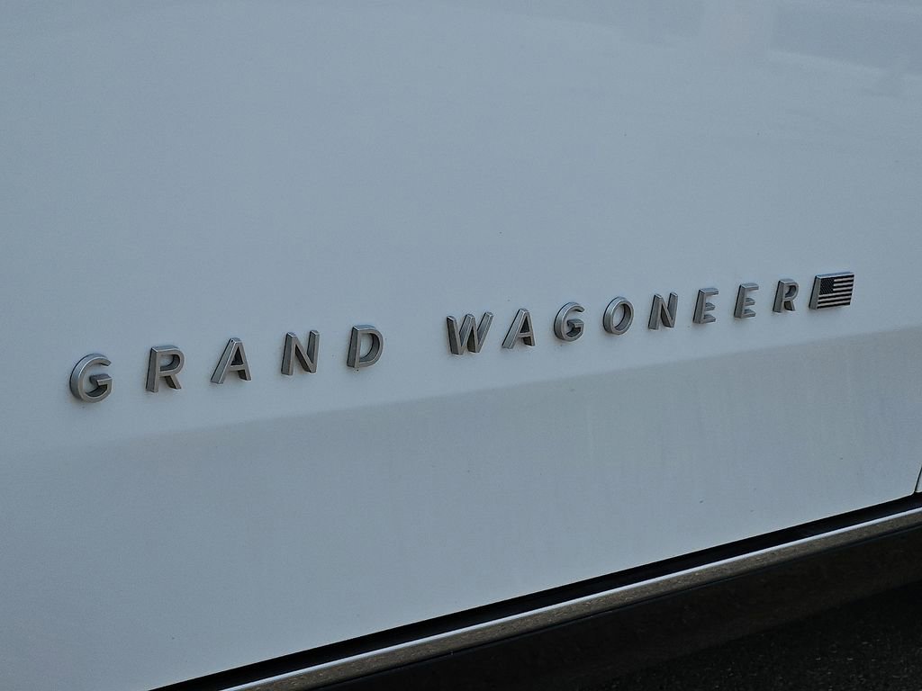 Used 2023 Jeep Grand Wagoneer 4WD image 10