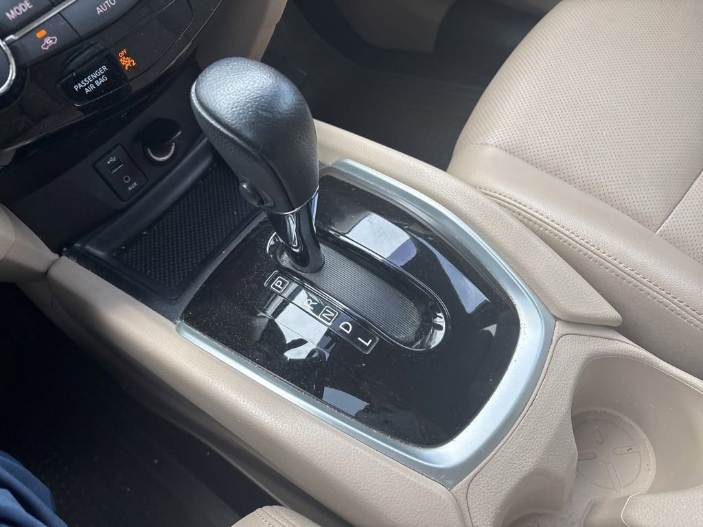 Used 2016 Nissan Rogue SL image 19