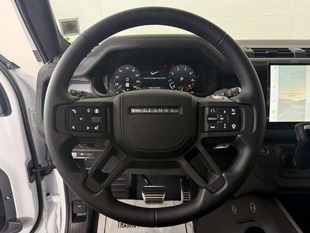 New 2025 Land Rover Defender 110 V8 AWD/4WD image 41