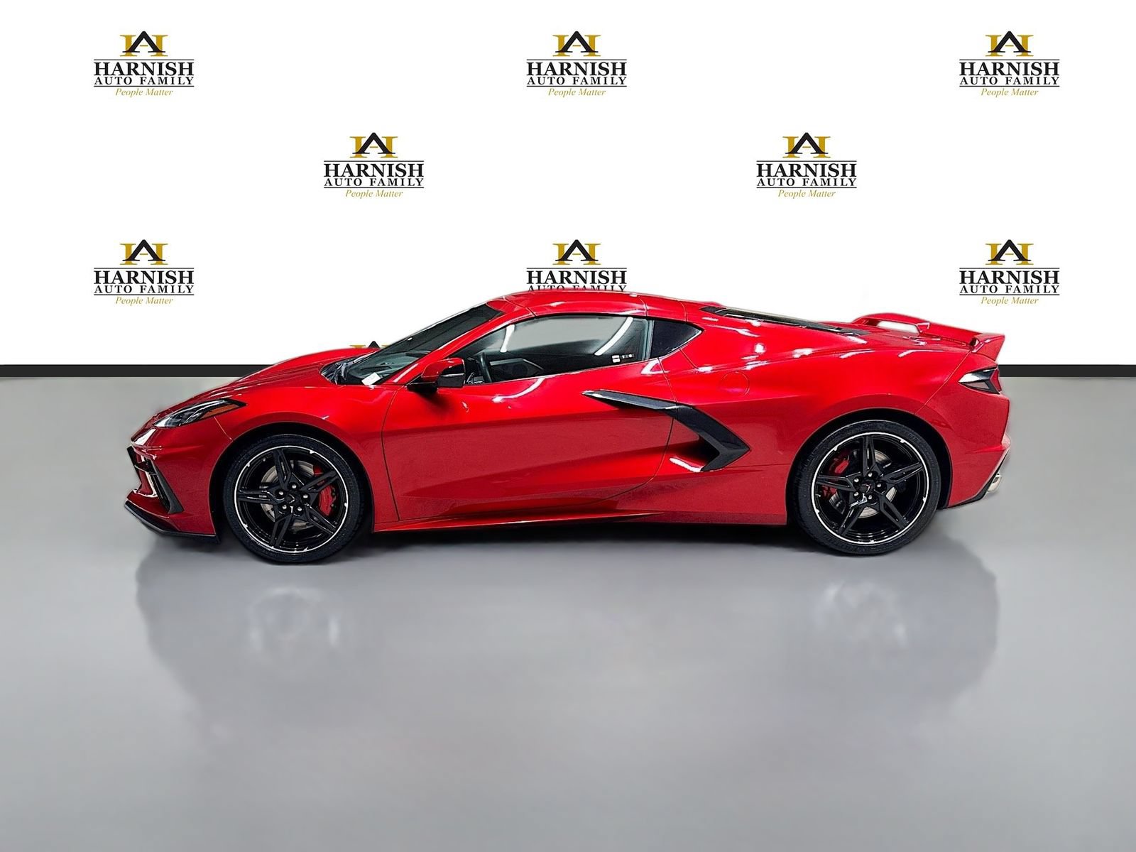 Used 2022 Chevrolet Corvette Stingray Premium Cpe w/ Z51 Performance Package RWD image 9