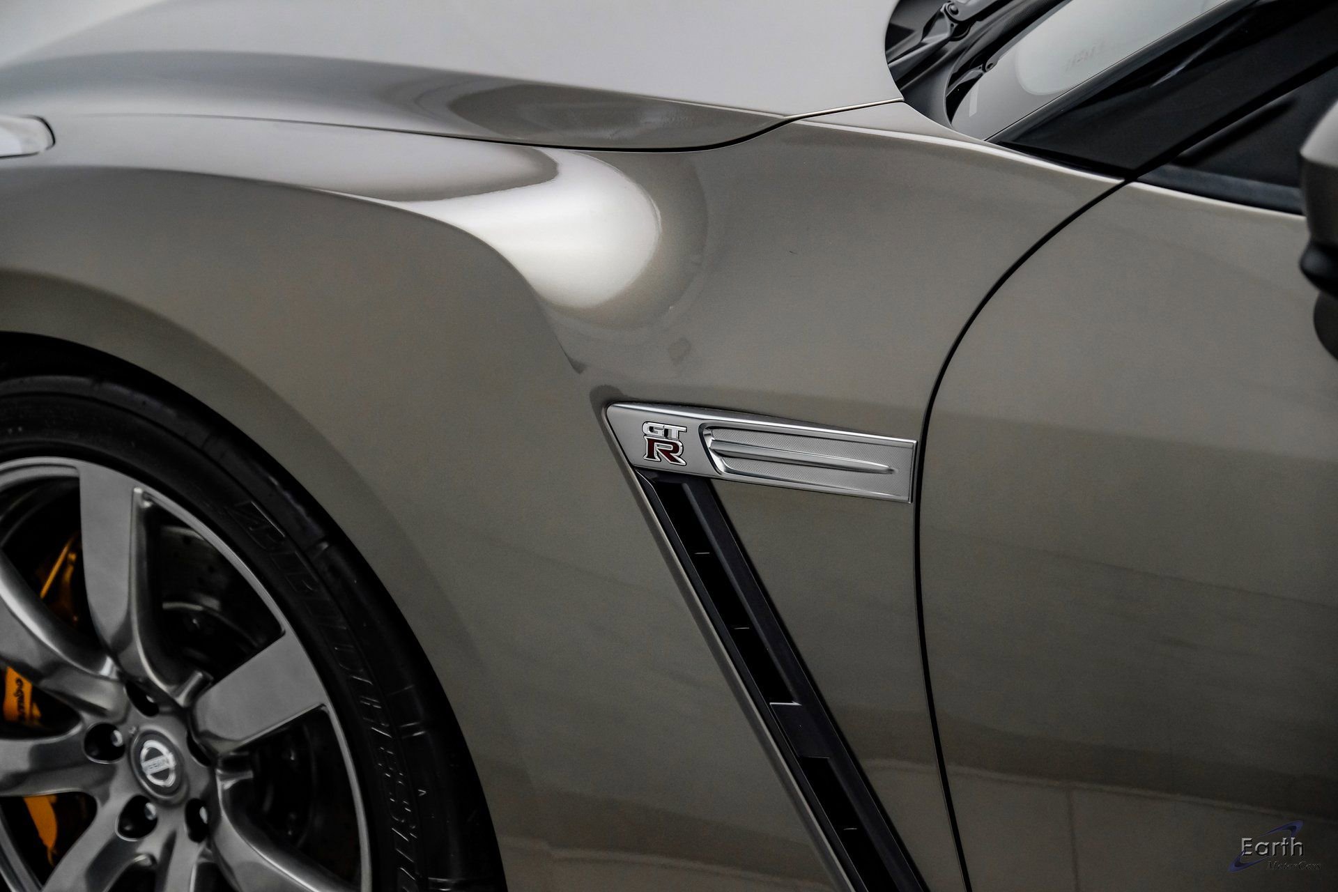 Used 2009 Nissan GT-R Premium image 36