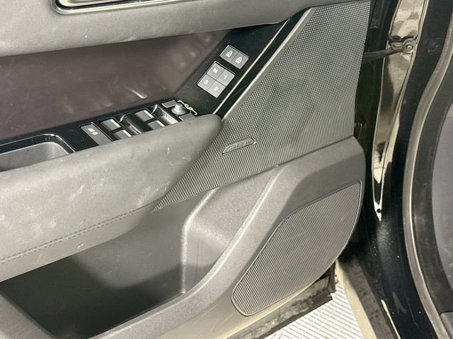 Used 2026 Land Rover Range Rover Velar Dynamic SE image 21