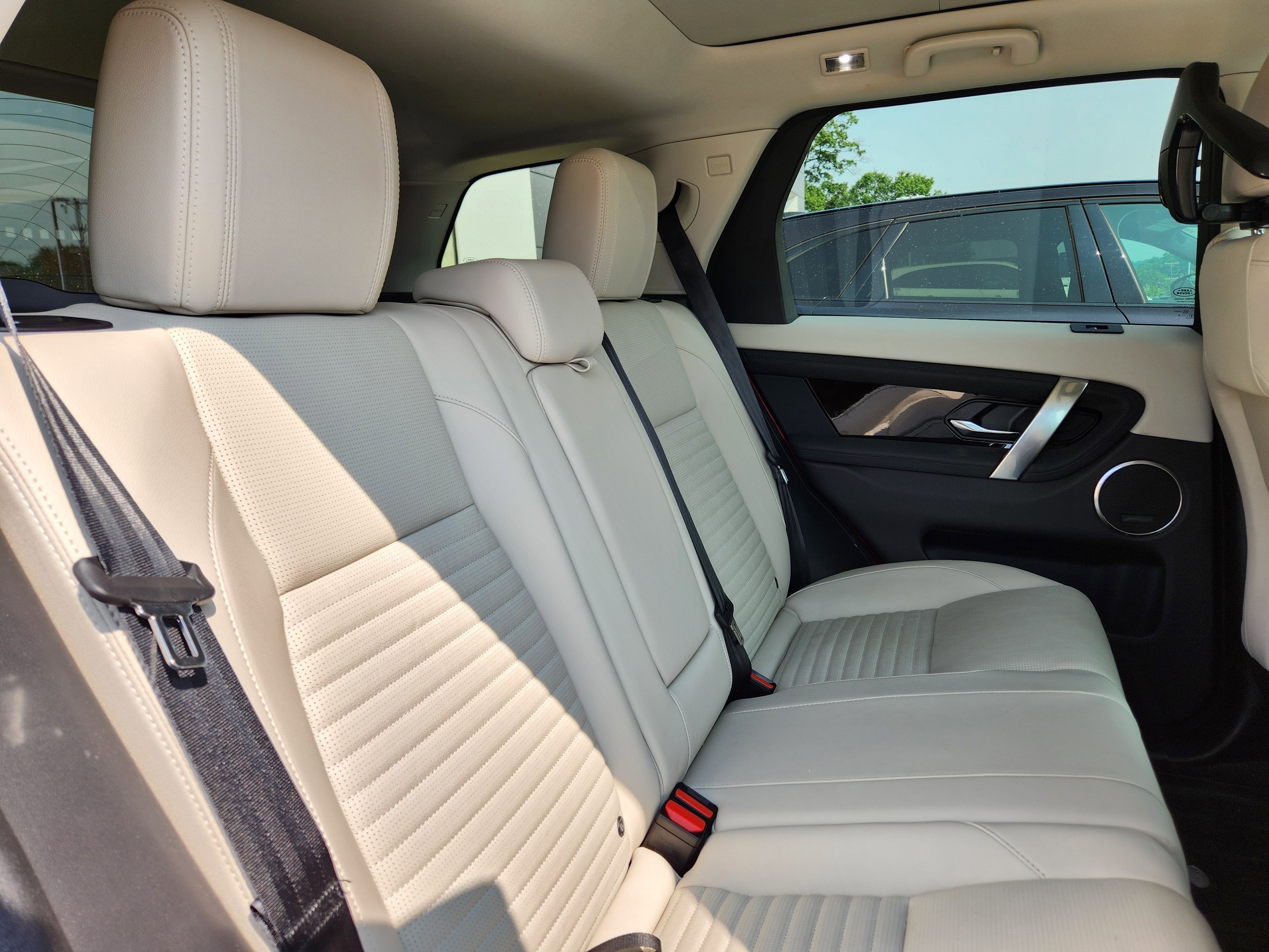 Certified 2025 Land Rover Discovery Sport S image 15