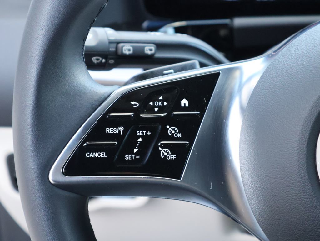 Certified 2025 Mercedes-Benz GLA 250 4MATIC image 32