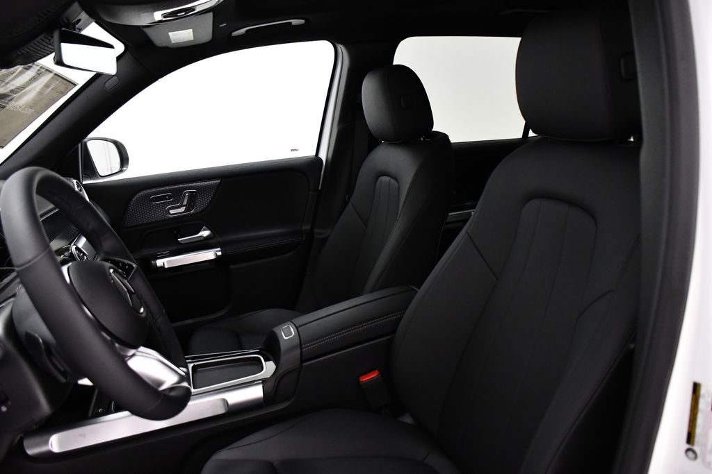 New 2026 Mercedes-Benz GLB 250 4MATIC image 16