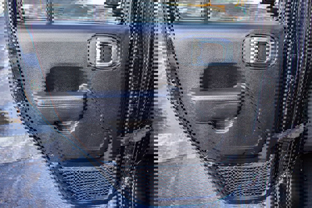 Used 2022 Jeep Wrangler Unlimited Sport image 15