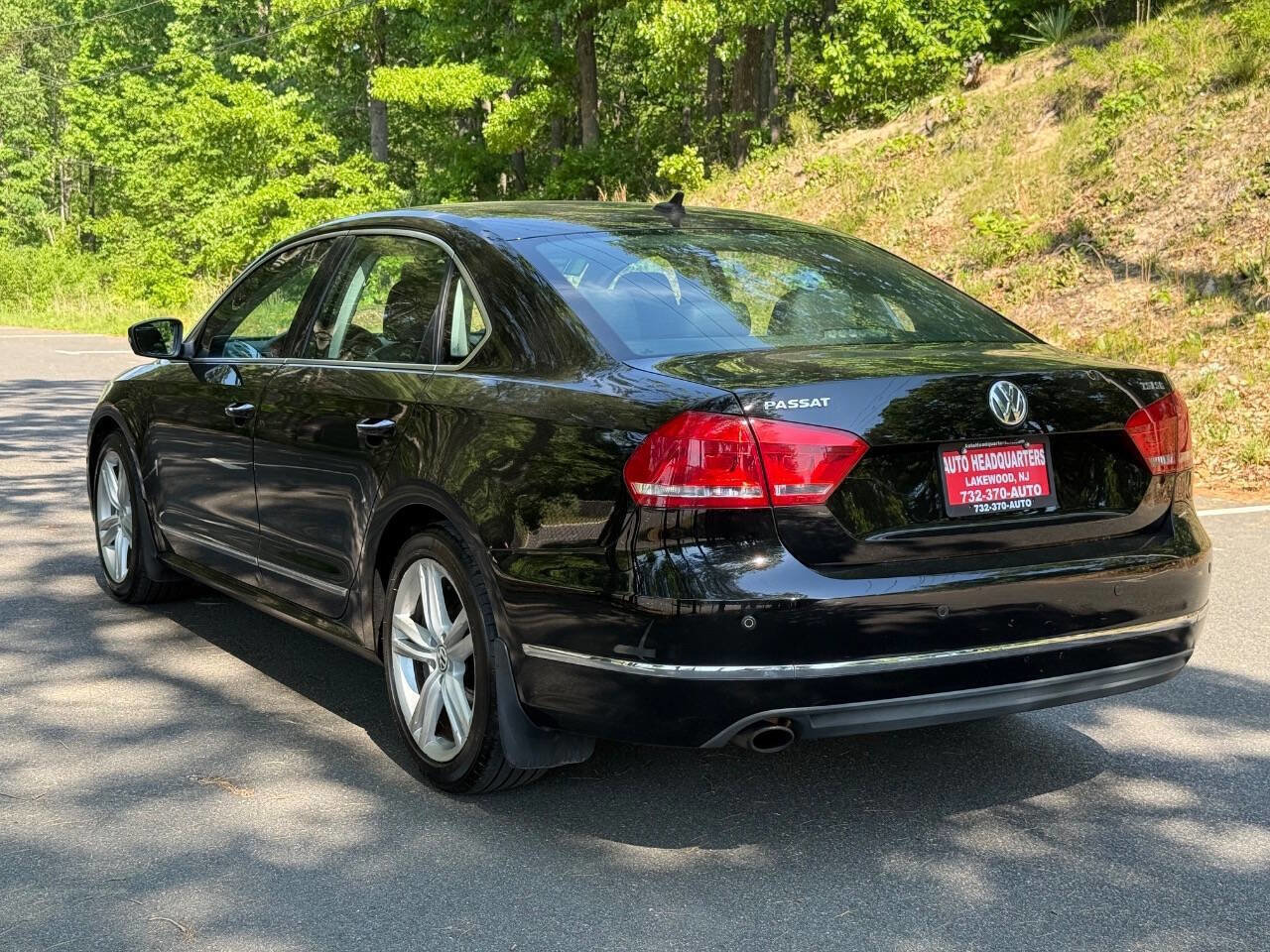 Used 2015 Volkswagen Passat 1.8T SE FWD image 9