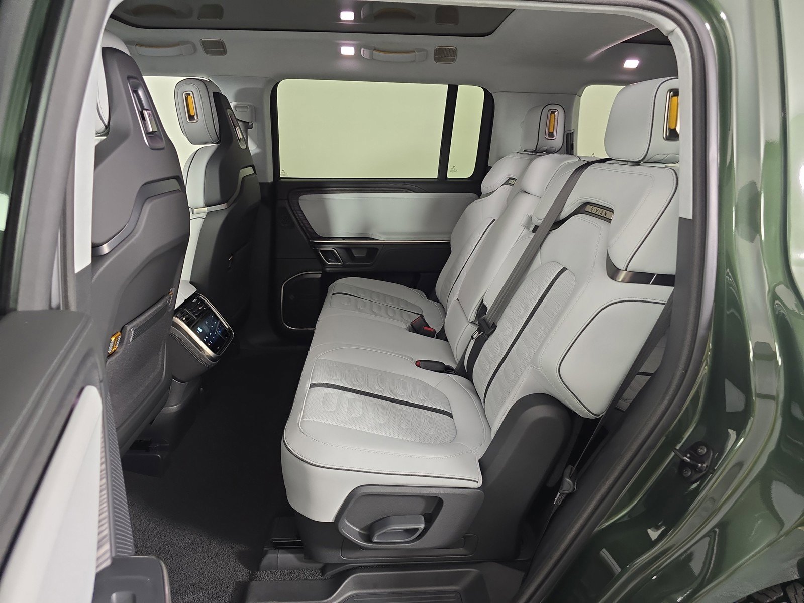 Used 2023 Rivian R1S Adventure AWD/4WD image 20