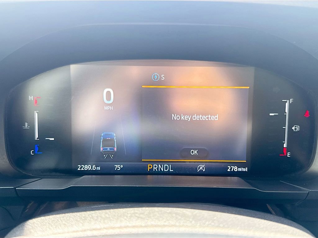 Used 2025 Ford Maverick XLT w/ Equipment Group 302A image 13