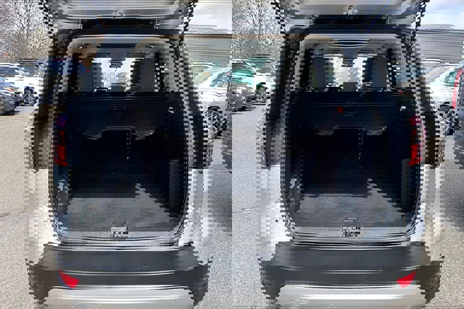 Used 2017 Ford Escape SE w/ SE Cold Weather Package image 31