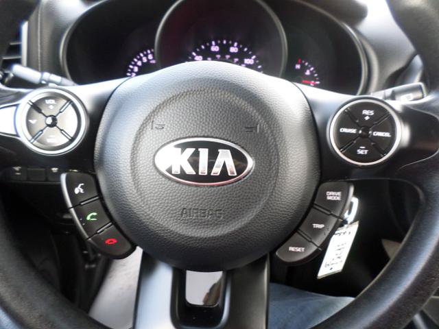 Used 2019 Kia Soul FWD image 17