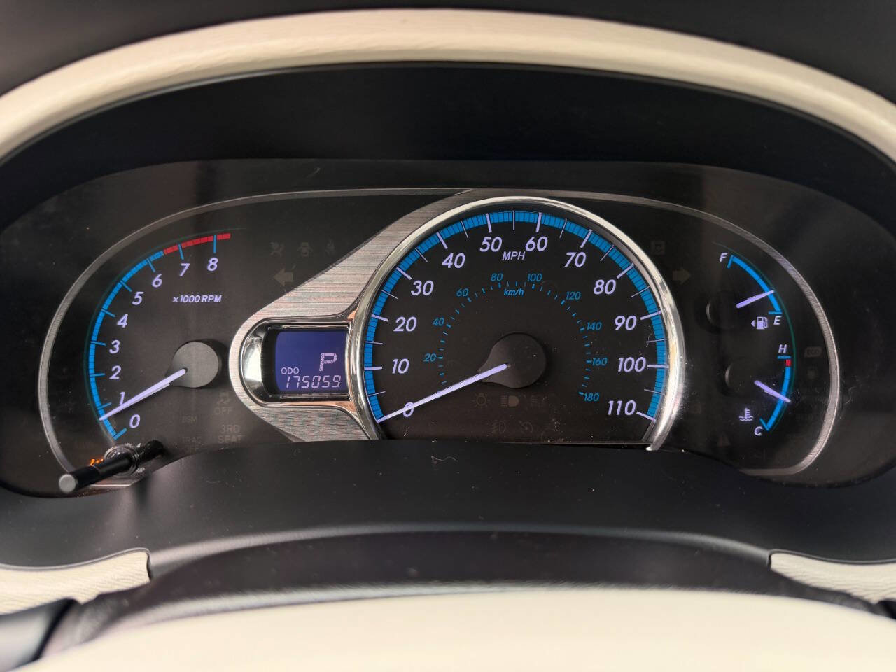 Used 2014 Toyota Sienna XLE w/ XLE Premium Package image 42