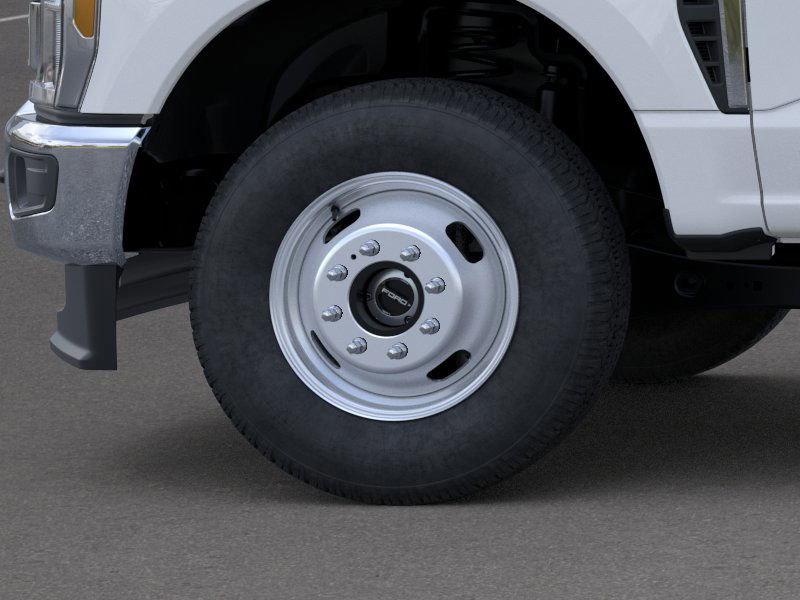 New 2026 Ford F350 XL w/ XL Chrome Package image 19