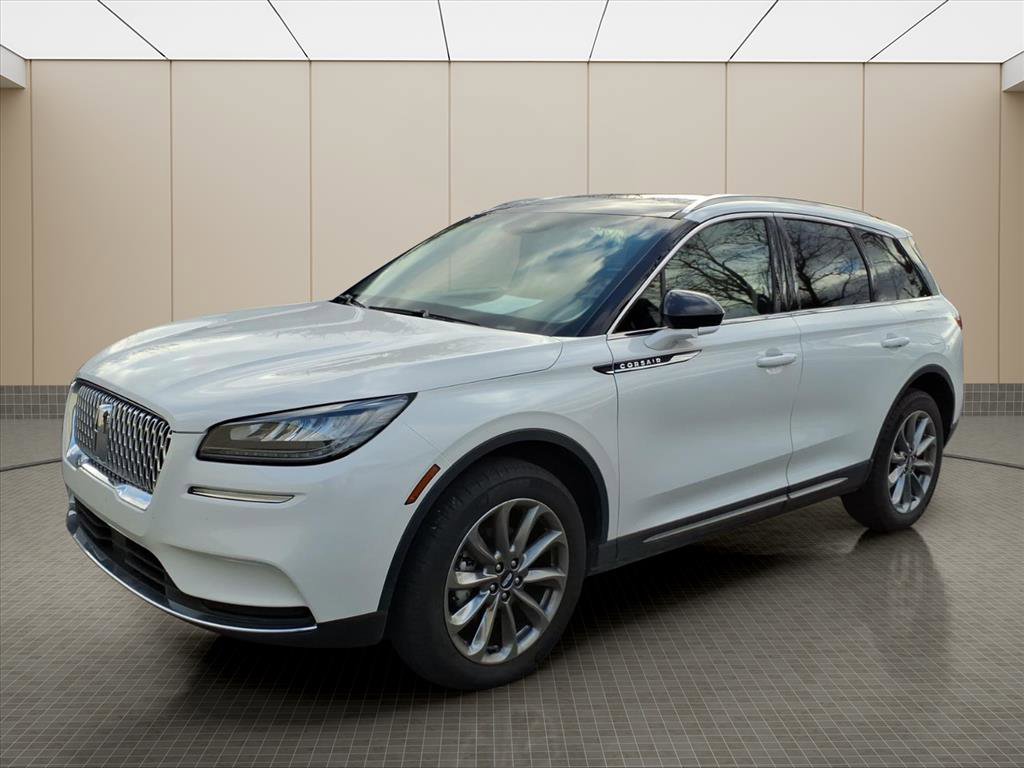 Used 2021 Lincoln Corsair AWD w/ Premium Package image 2