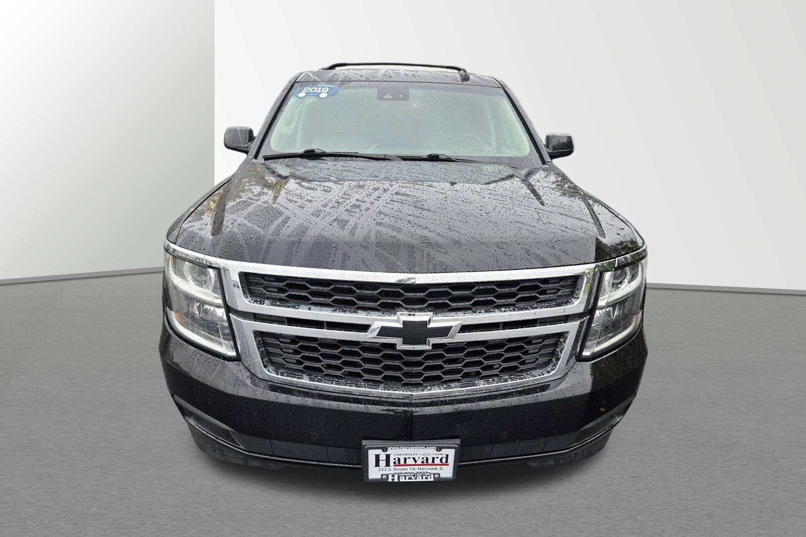 Used 2019 Chevrolet Suburban LT AWD/4WD image 2