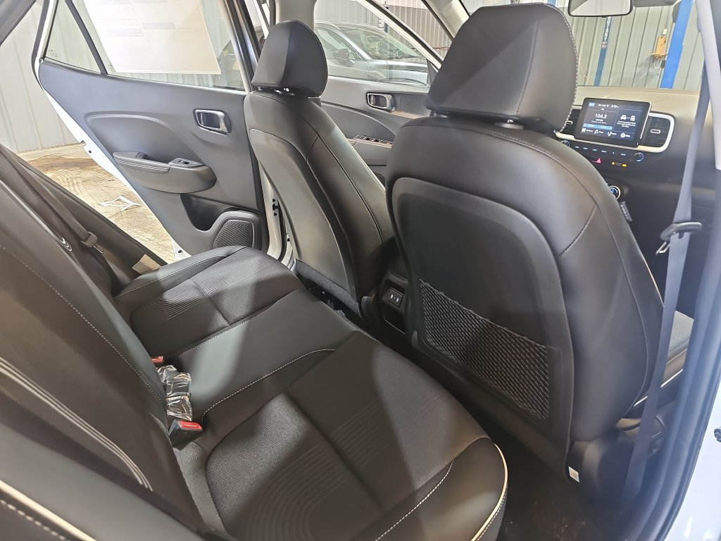 New 2026 Hyundai Venue SEL FWD image 11