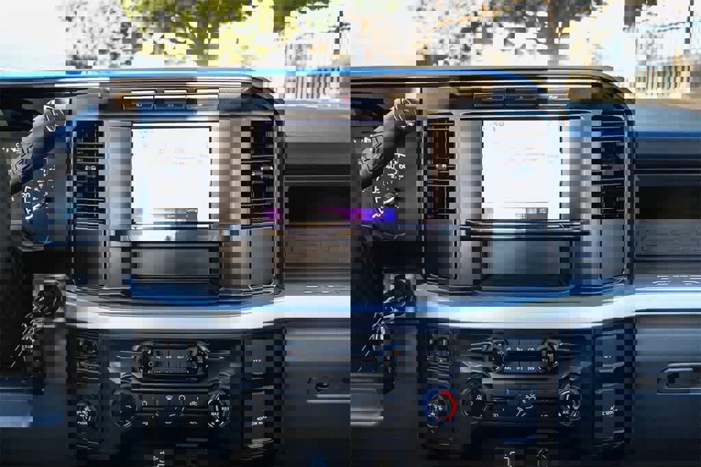 New 2024 Ford F350 XL w/ 360-Degree Camera Package image 13