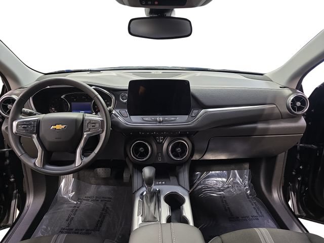 New 2025 Chevrolet Blazer LT w/ Convenience Package FWD image 12