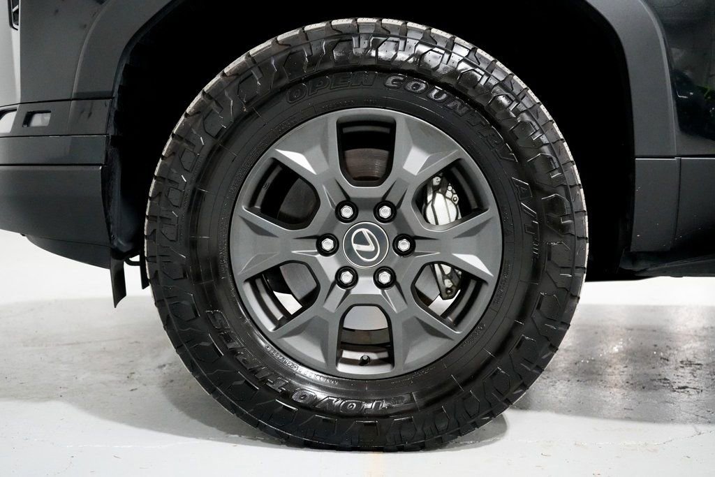 Used 2024 Lexus GX 550 image 34