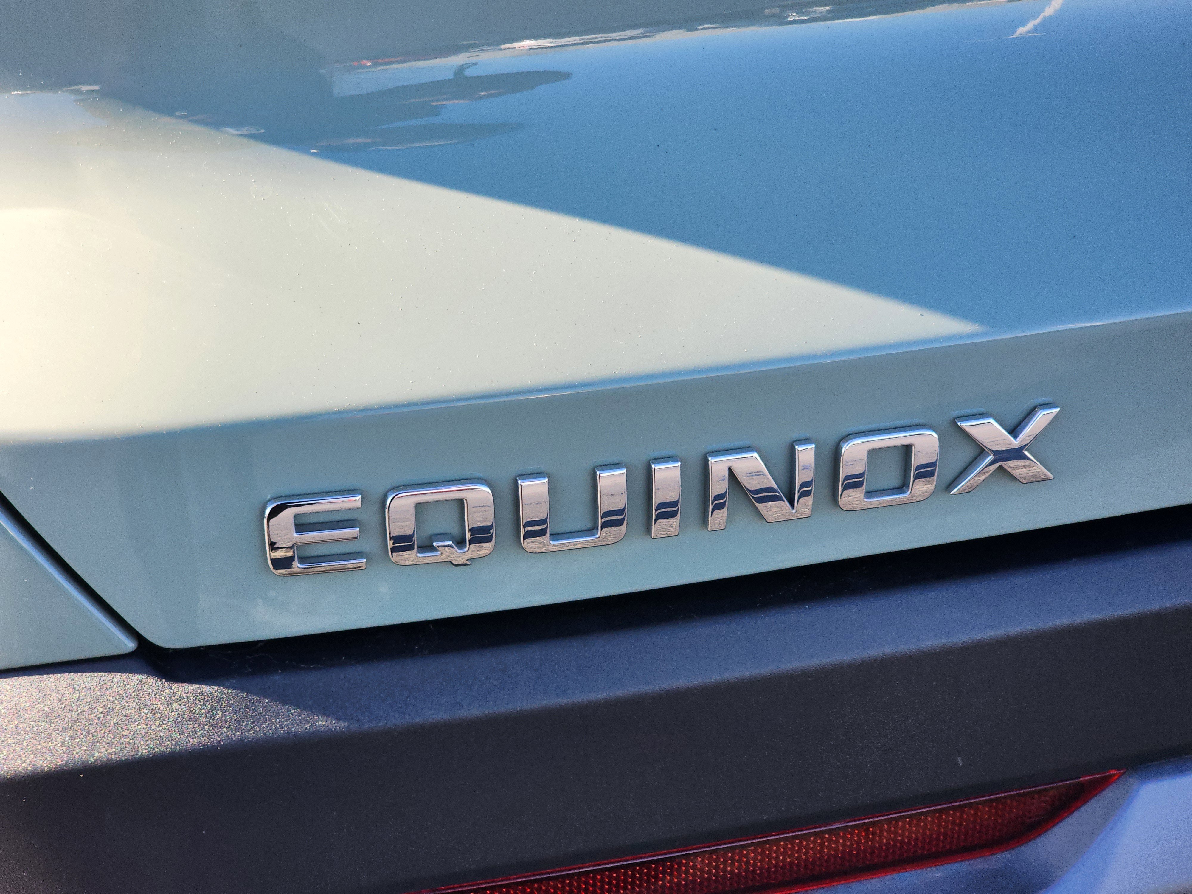 Used 2025 Chevrolet Equinox LT w/ Convenience Package II image 11