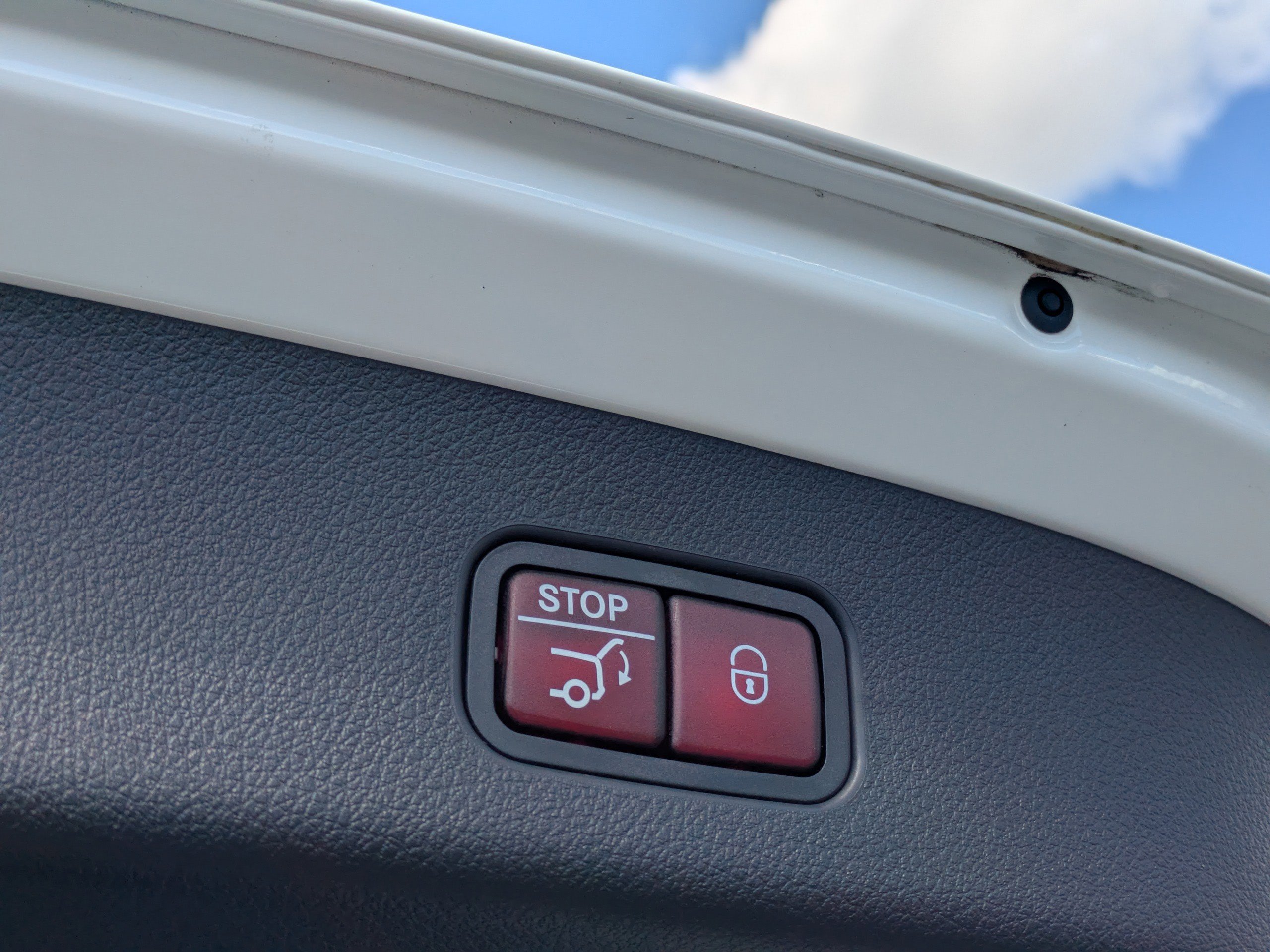 Certified 2025 Mercedes-Benz GLC 300 image 13