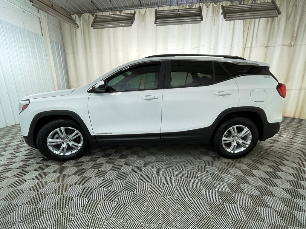 Used 2021 GMC Terrain SLE w/ Driver Convenience Package FWD image 14