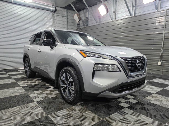Used 2022 Nissan Rogue SV image 4