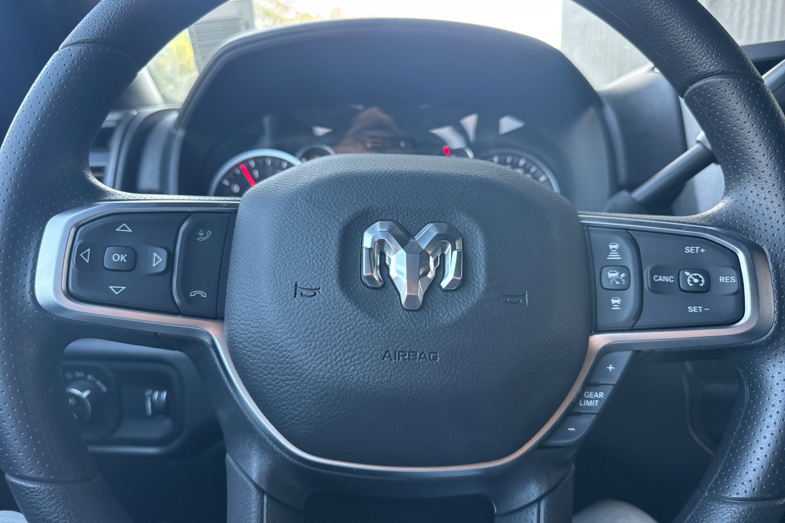 New 2027 RAM 3500 Tradesman AWD/4WD image 22
