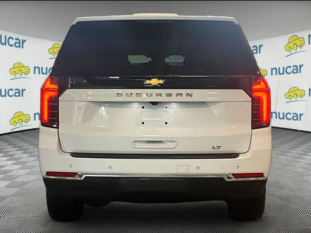Used 2025 Chevrolet Suburban LT AWD/4WD image 5