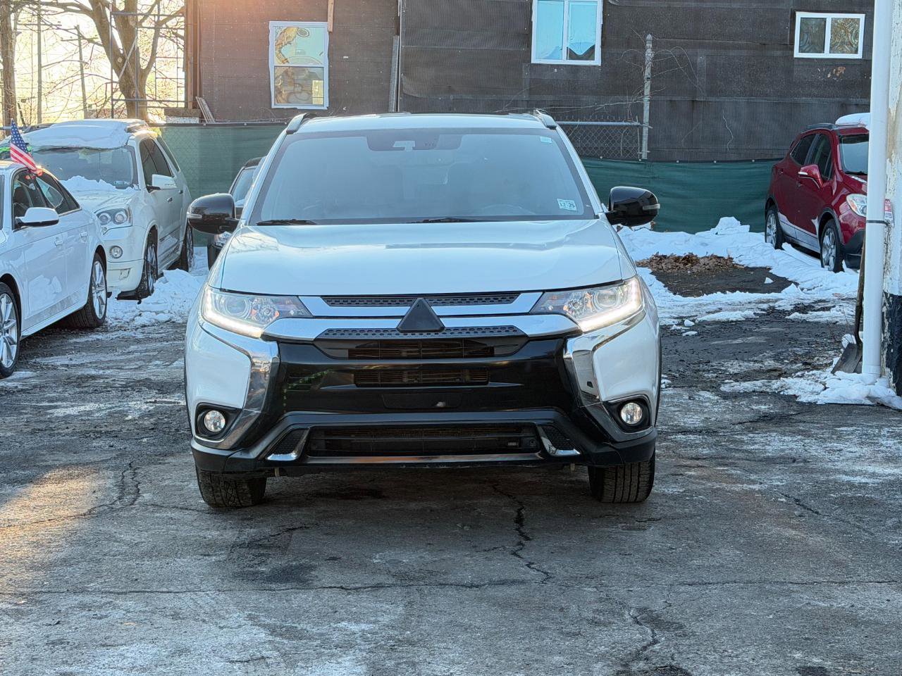 Used 2020 Mitsubishi Outlander LE FWD image 18